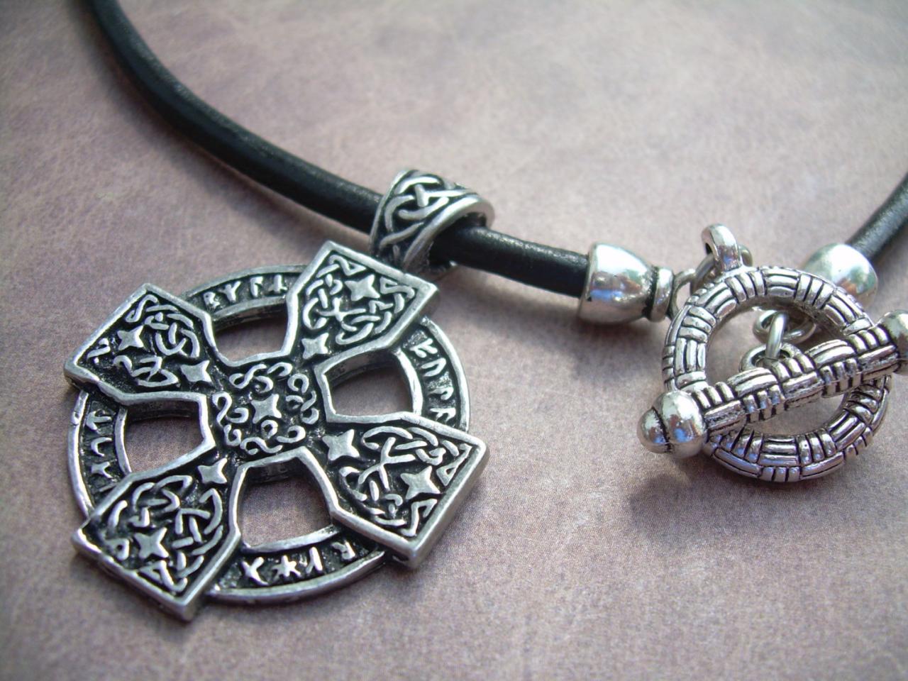 Leather Necklace, Celtic Cross, Pendant , Mens Necklace, Mens Jewelry, Mens Gift, Pendant,